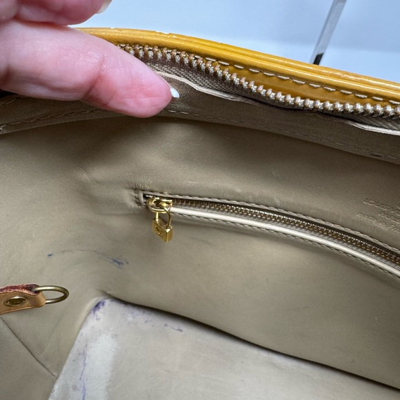 Louis Vuitton Vernis Houston Bag Mustard #TH0978 - Picture 6 of 9